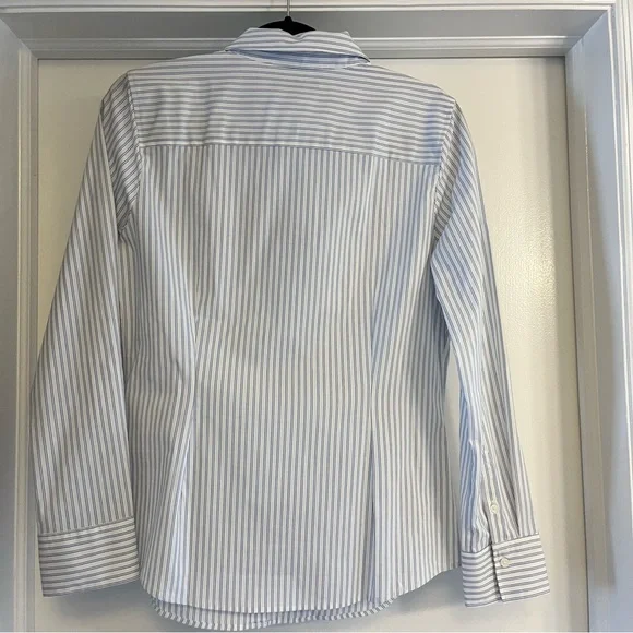 Banana Republic - Striped Button-Up Shirt - blue and white - size 10 - Picture 4 of 4
